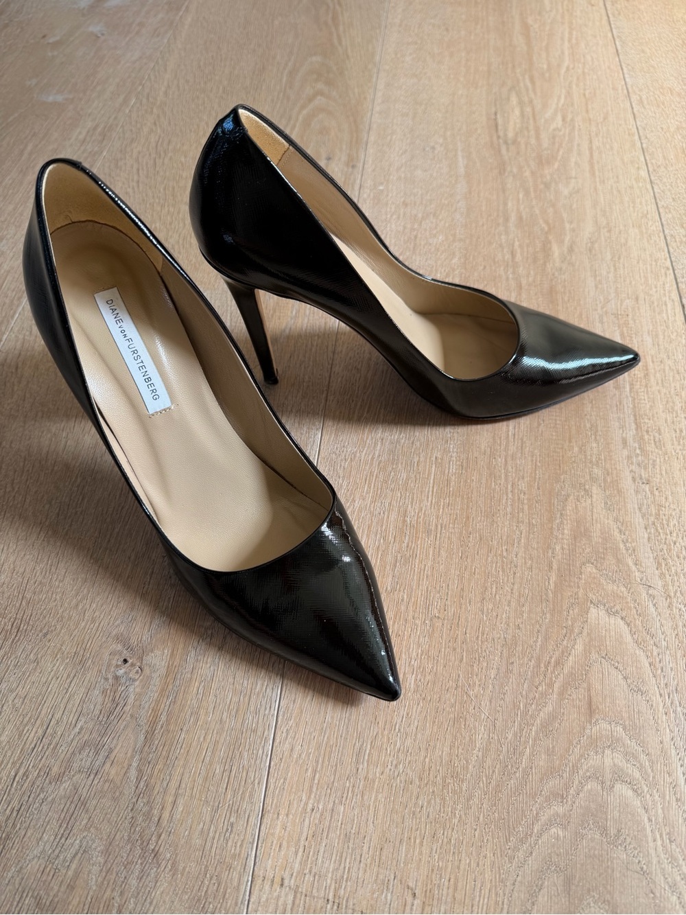 Diane Von Furstenberg Black Patent Pointed-Toe Stiletto Pumps